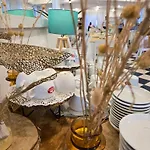 Petit Hotel