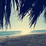 Petit Hotel 2*