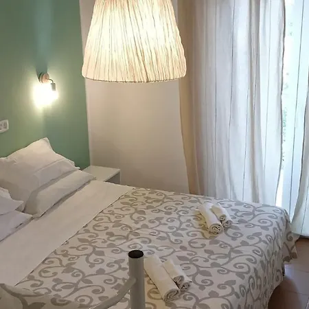 Отель Petit Royal
