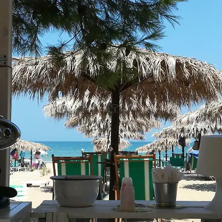 Petit Hotel 2*