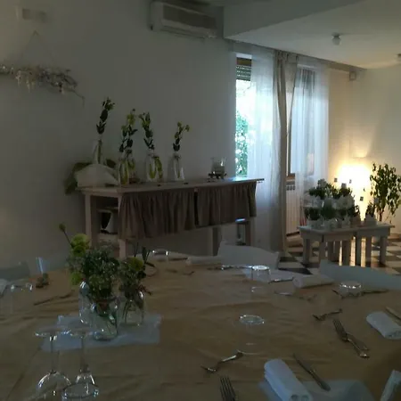 Hotel Petit 2*