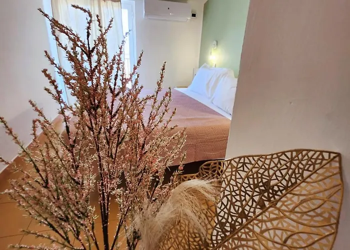 Petit Royal Отель