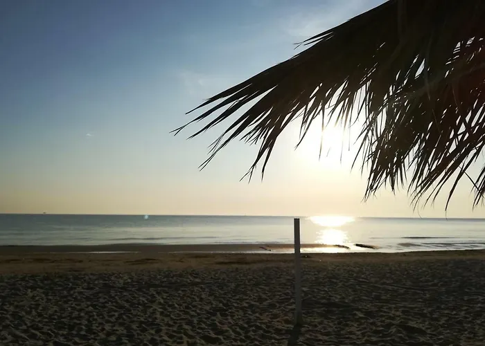 Отель Petit Royal Сильви-Марина