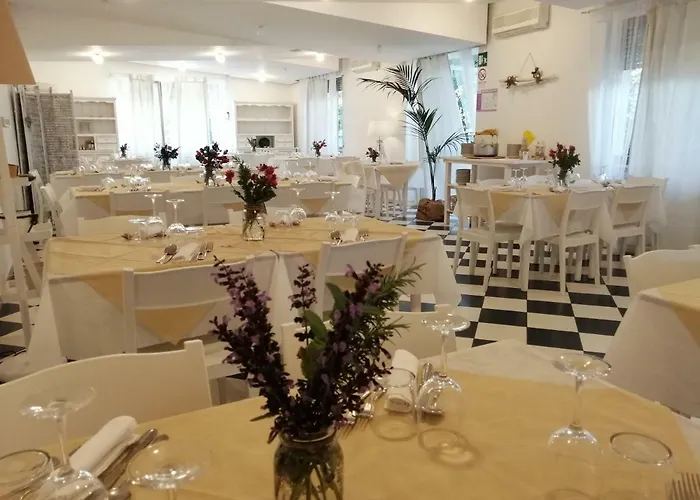 Otel Petit Silvi Marina